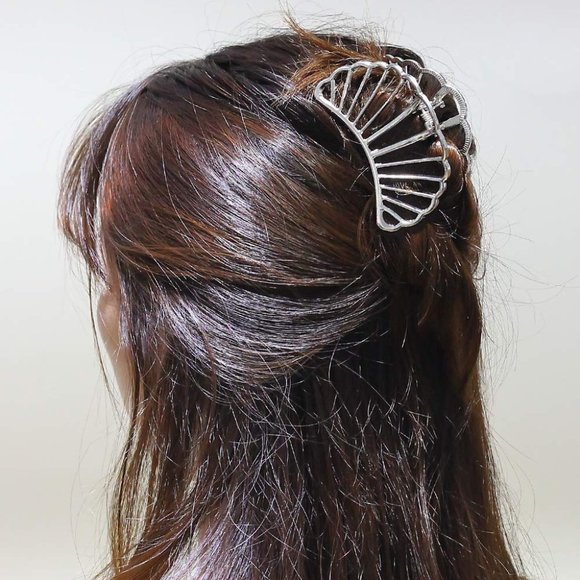 Anthropologie Accessories - Accglory Metal Hair Claw Hollow Silver Fan Hair Cl
